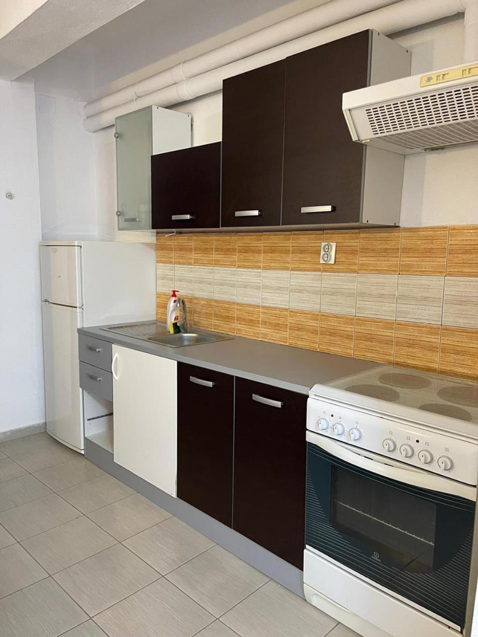 Peaceful Apartments In Elani 外观 照片